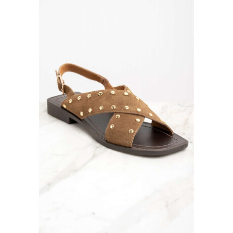 Sandalia Gamuza Tachas Camel