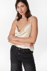 Blusa Leif Beige