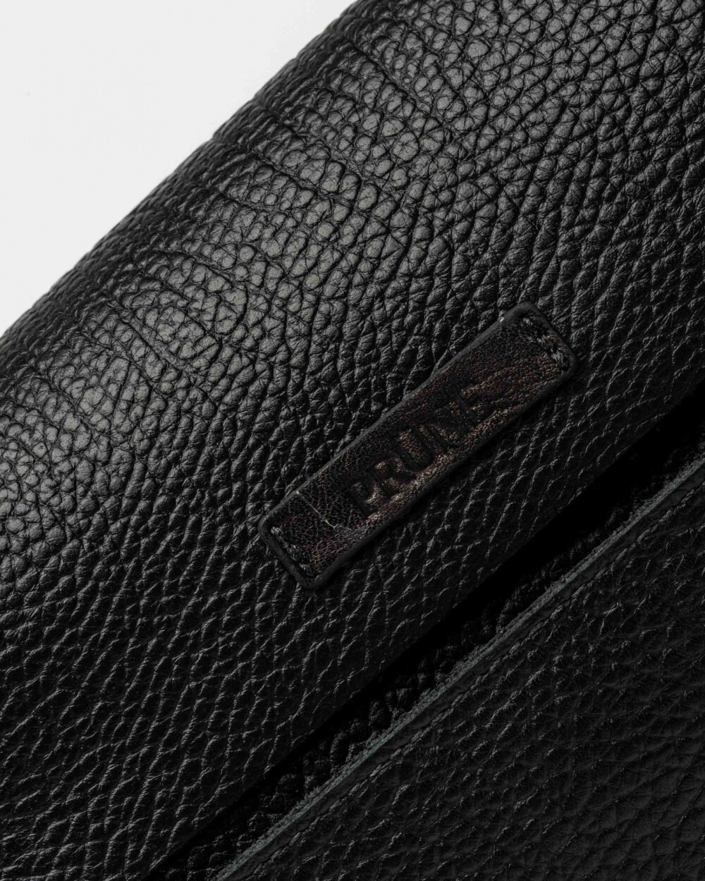 Morral Olivia En Cuero Graneado Negro