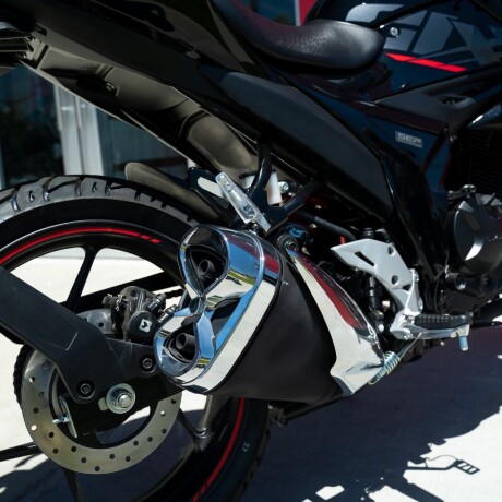 Suzuki Gixxer 155 Negro