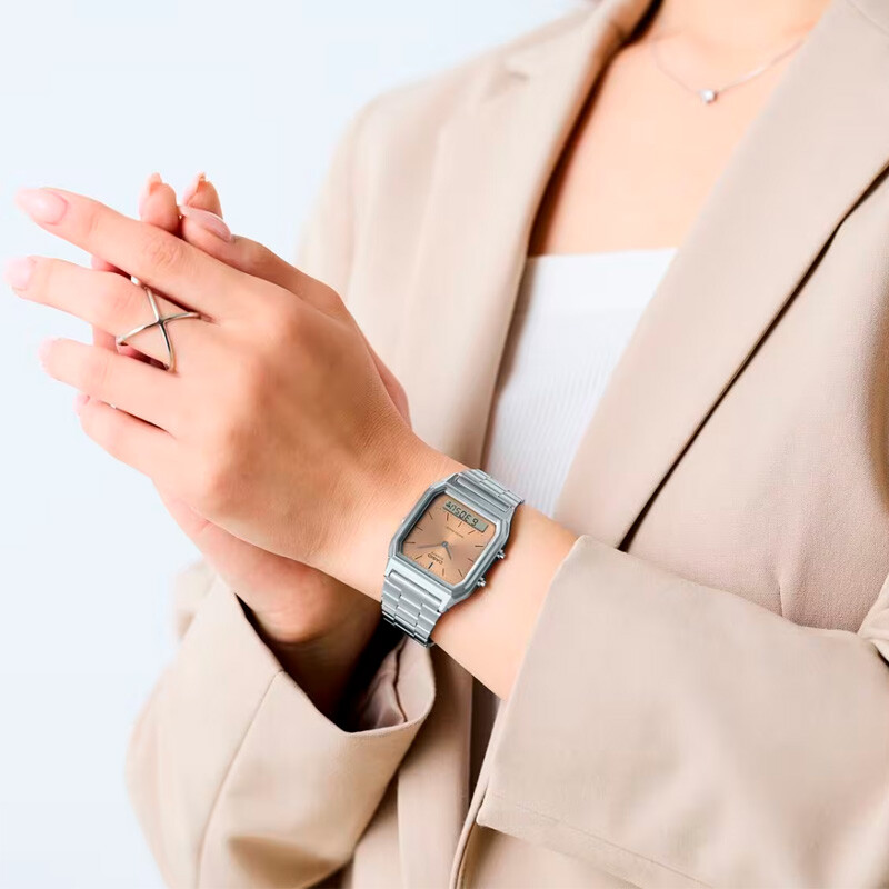 Reloj Casio Retro Celeste AQ-230A 4AMQYDF