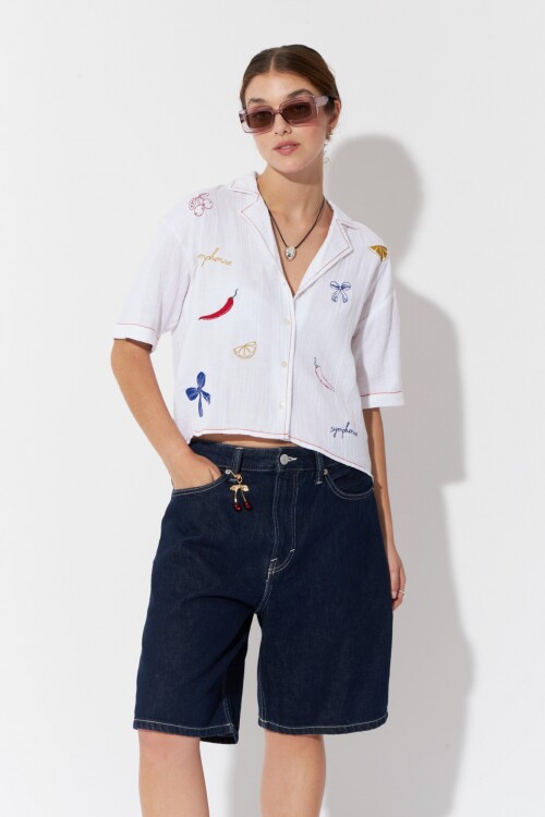 Camisa bordada blanco