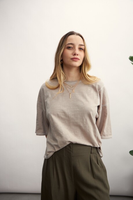 Remera Gina Beige