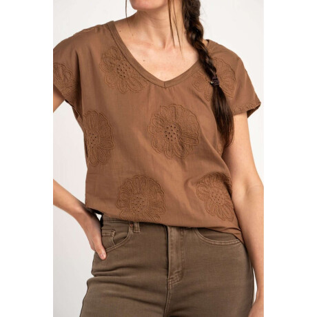 Remera Bordada Alodon Flame Mocha