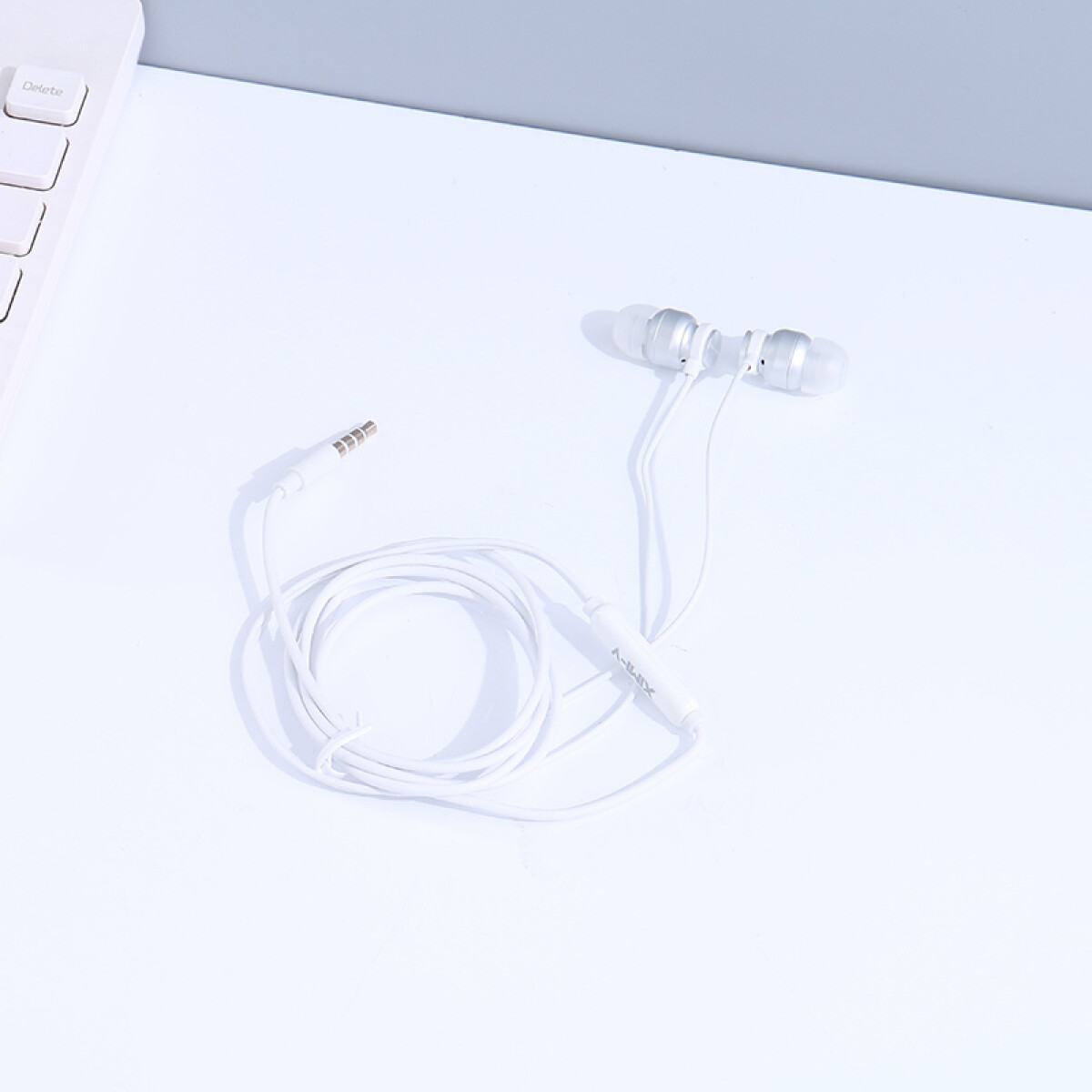 Auriculares Intrauditivos - D0017 