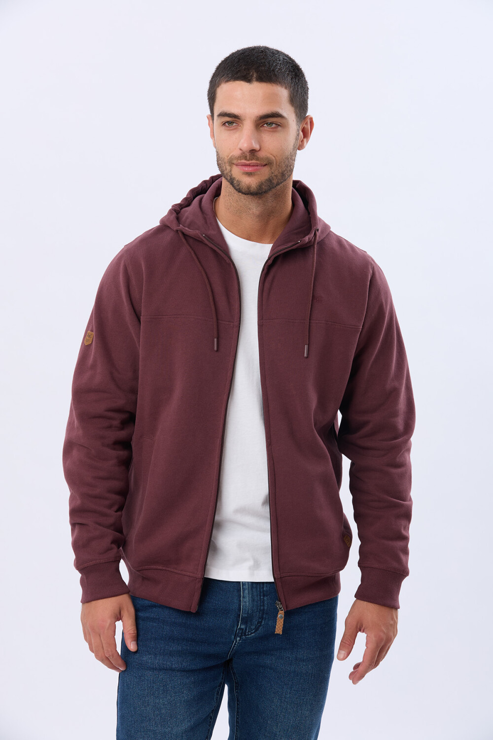 CANGURO CON CAPUCHA Bordo