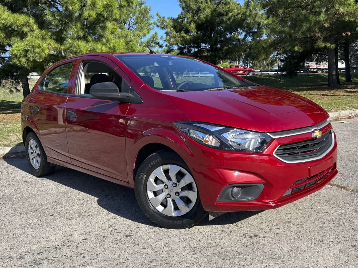 Chevrolet Onix 1.0 Extra Full | Permuta / Financia Chevrolet Onix 1.0 Extra Full | Permuta / Financia