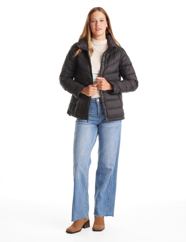 Campera Plumas Packable NEGRO