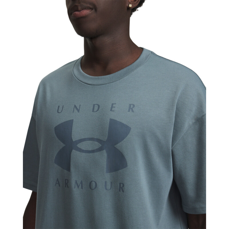 UA M HW OS Branded SS-MRN BLU-587