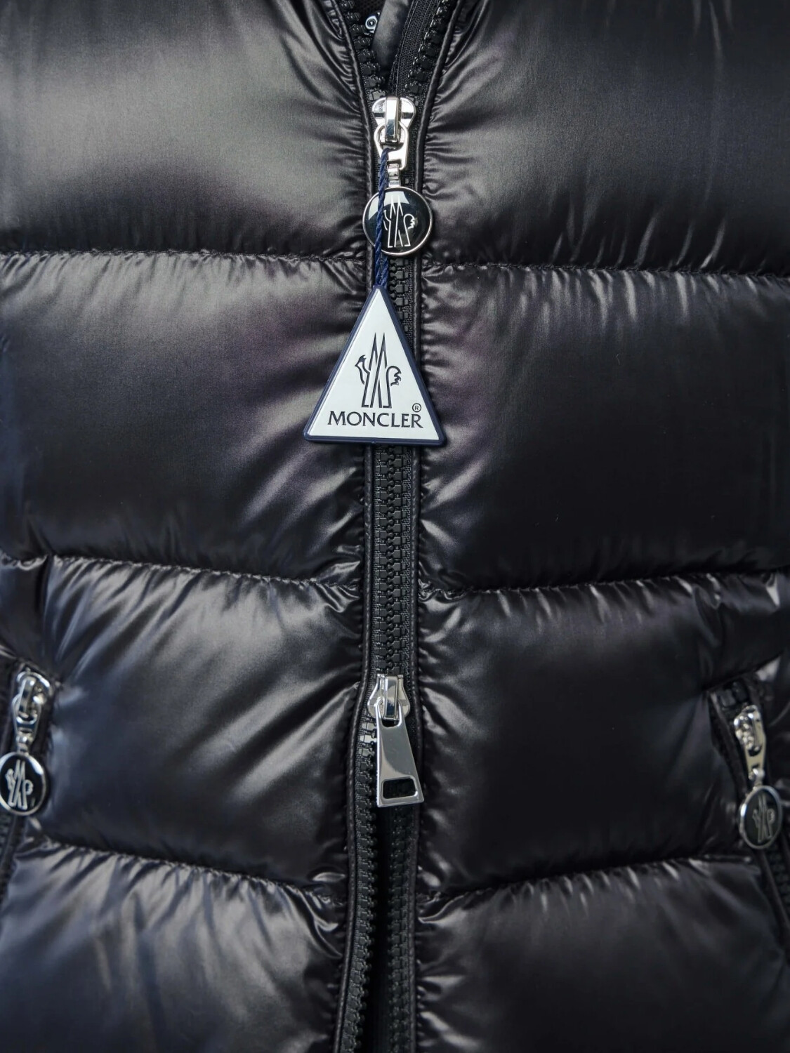MONCLER - Campera Glesse Negro