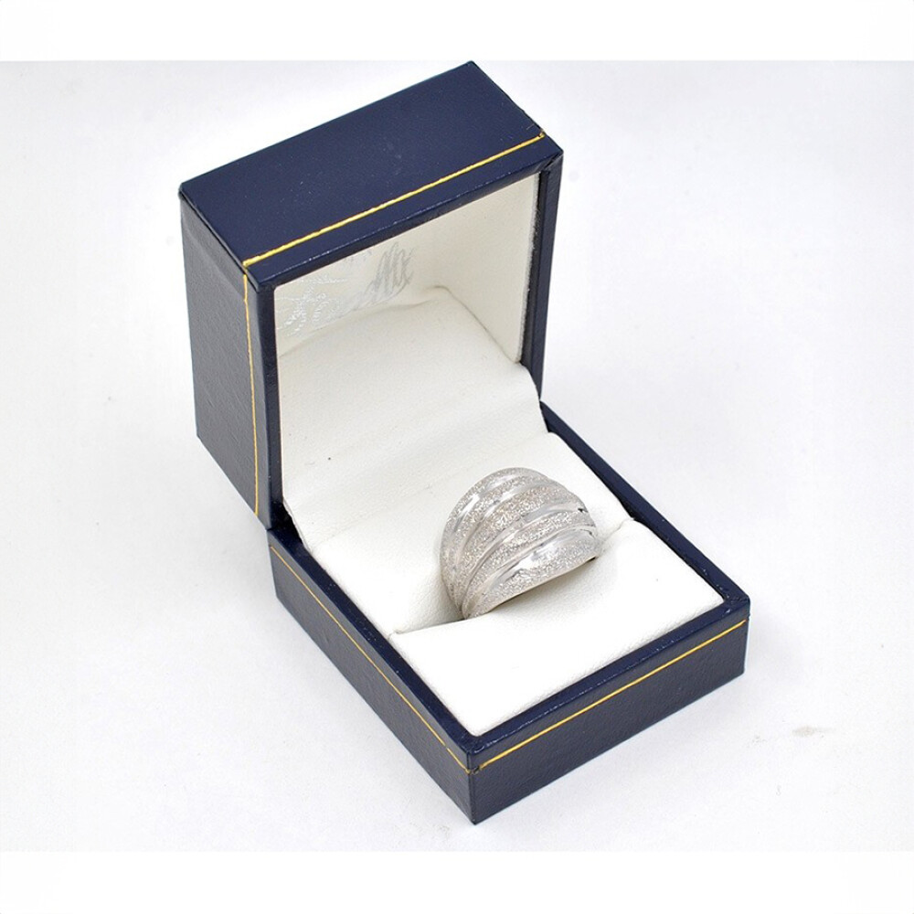 Anillo En Oro 18K, Bombe, Diamantado Anillo En Oro 18K, Bombe, Diamantado