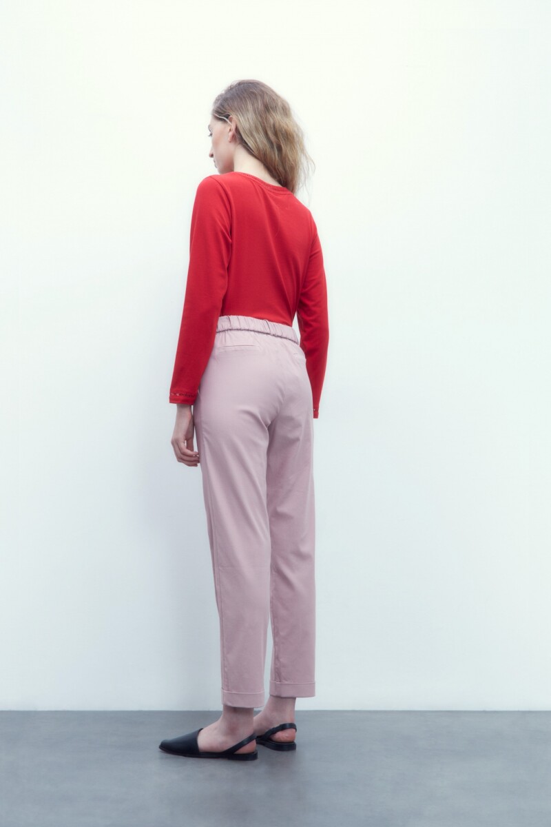 Pantalon con cinto rosa pastel