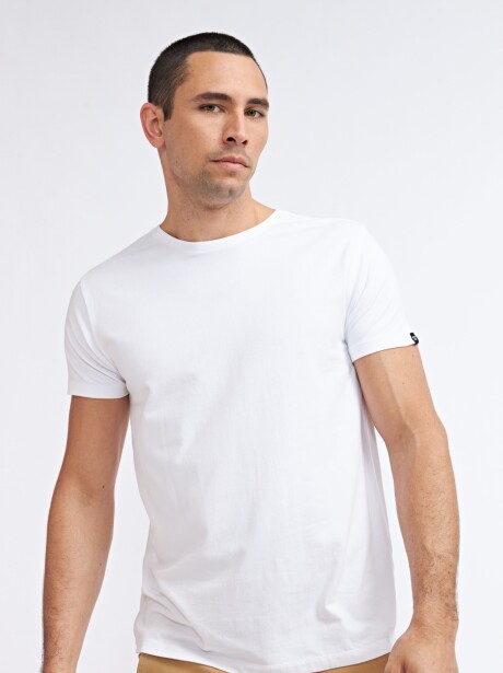 REMERA AGUS BLANCO