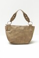 Cartera con tachas beige