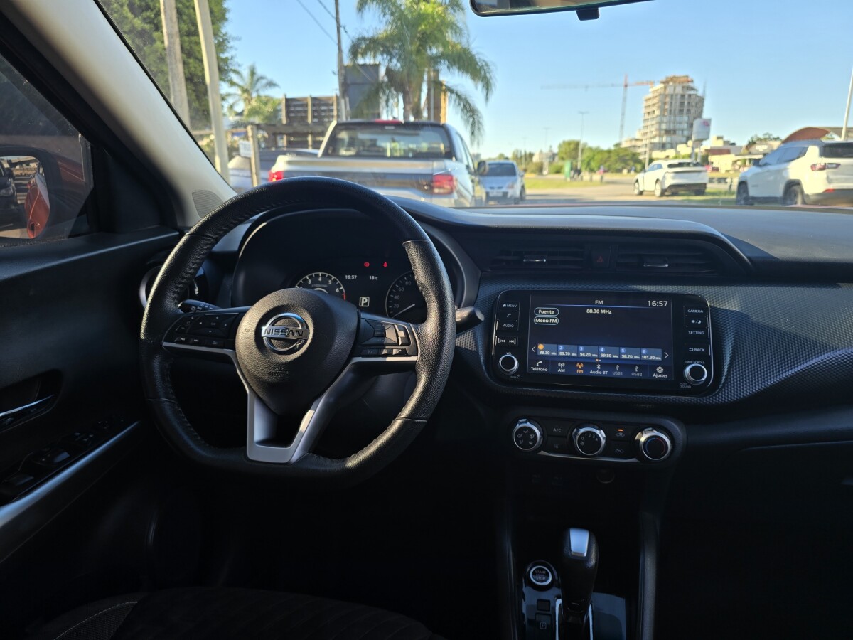 Nissan Kicks Advance EXCELENTE ESTADO! | Permuta / Financia Nissan Kicks Advance EXCELENTE ESTADO! | Permuta / Financia
