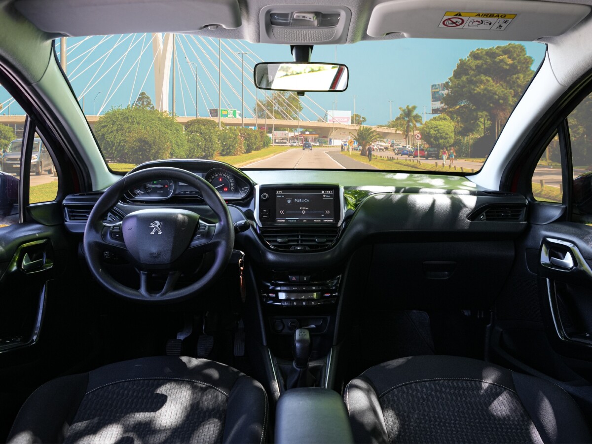 Peugeot 208 Active 1.2 Extra Full 2018 EXCELENTE ESTADO! Peugeot 208 Active 1.2 Extra Full 2018 EXCELENTE ESTADO!