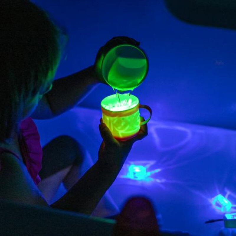 Seet 4 cubos Glo Pals Iluminados Activados por agua Verde