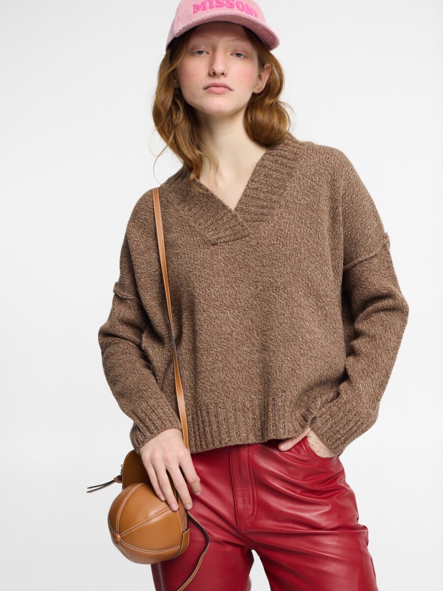 SWEATER 