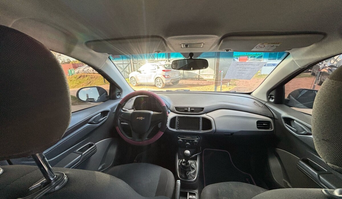 Chevrolet Onix LT 1,0 - 2017 Chevrolet Onix LT 1,0 - 2017