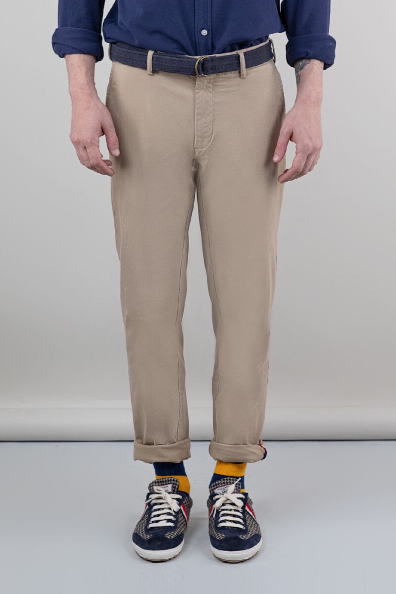 Pantalón Chino Beige