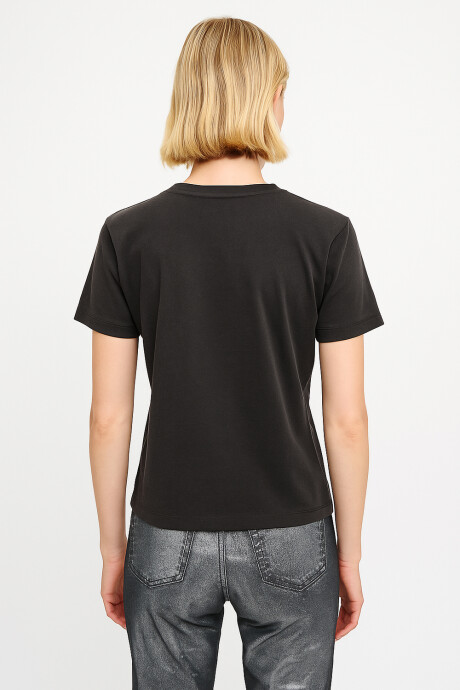 Remera Komondor Estampado 2