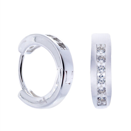 Par de aros de plata 925 con circonias. Par de aros de plata 925 con circonias.