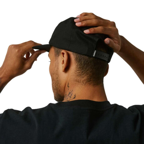 Gorro Former Crux Patch Negro