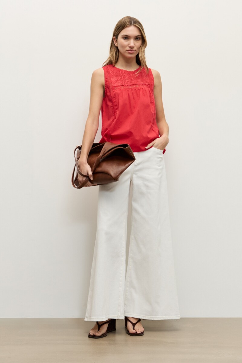 Blusa bordada rojo