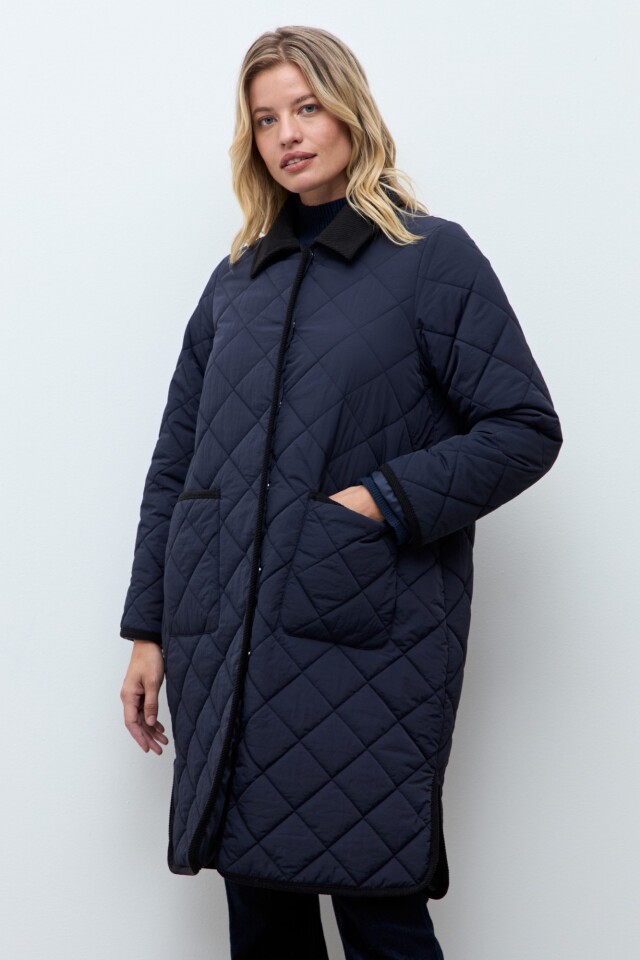 Campera capitoneada azul marino