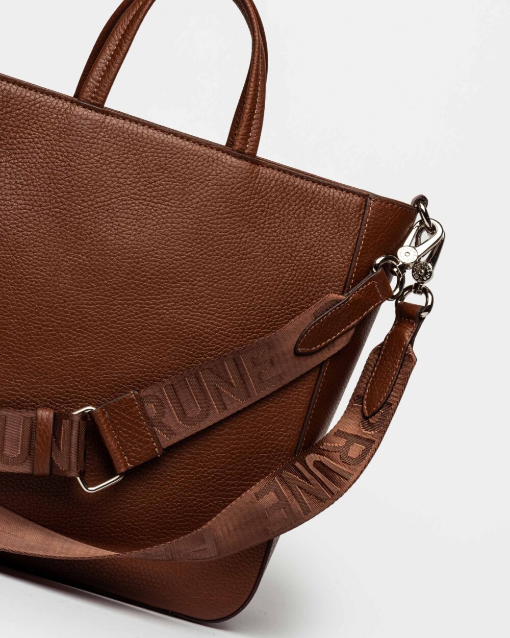 Shopper The Circle En Cuero Graneado Tabaco