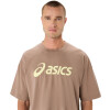 Polo Training Graphic Relaxed Tee Hombre Taupe Grey