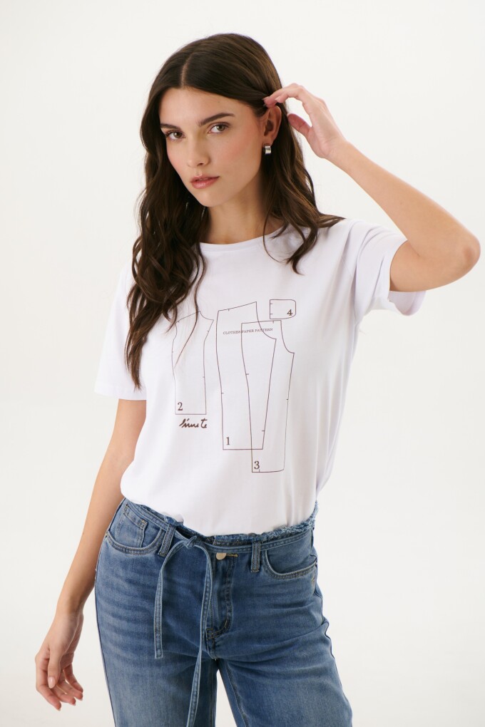 REMERA MOLDES TIZA
