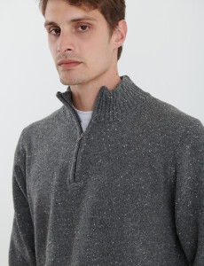 470421 REMERA HARRY Gris Oscuro