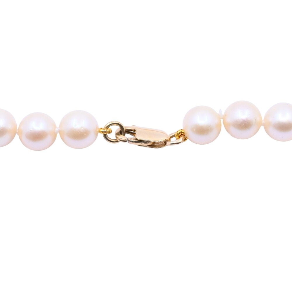 Collar de perlas de cultivo y oro 18 k. Collar de perlas de cultivo y oro 18 k.