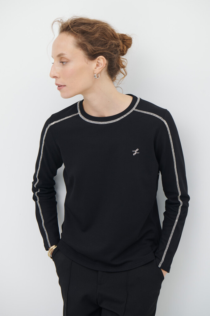 REMERA GLACIAR NEGRO