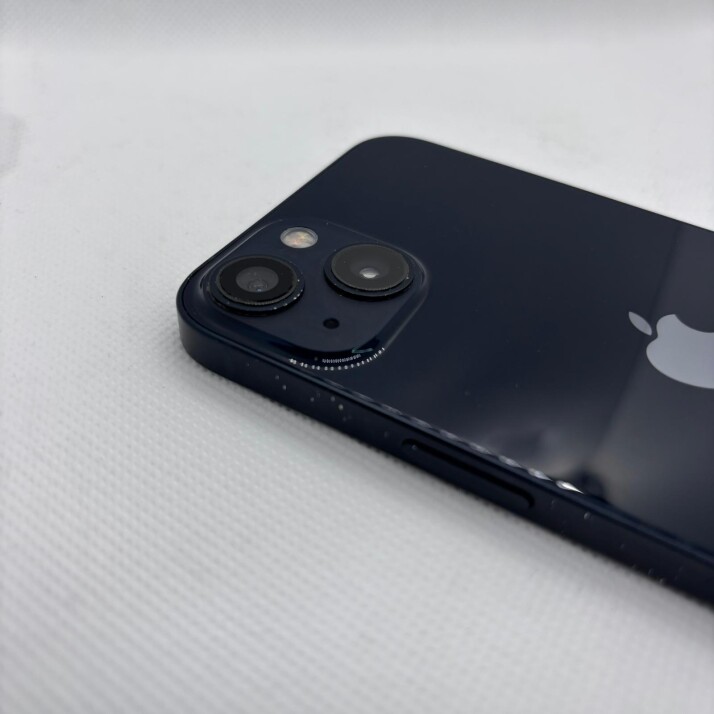 iPhone 13 128 GB - Midnight iPhone 13 128 GB - Midnight