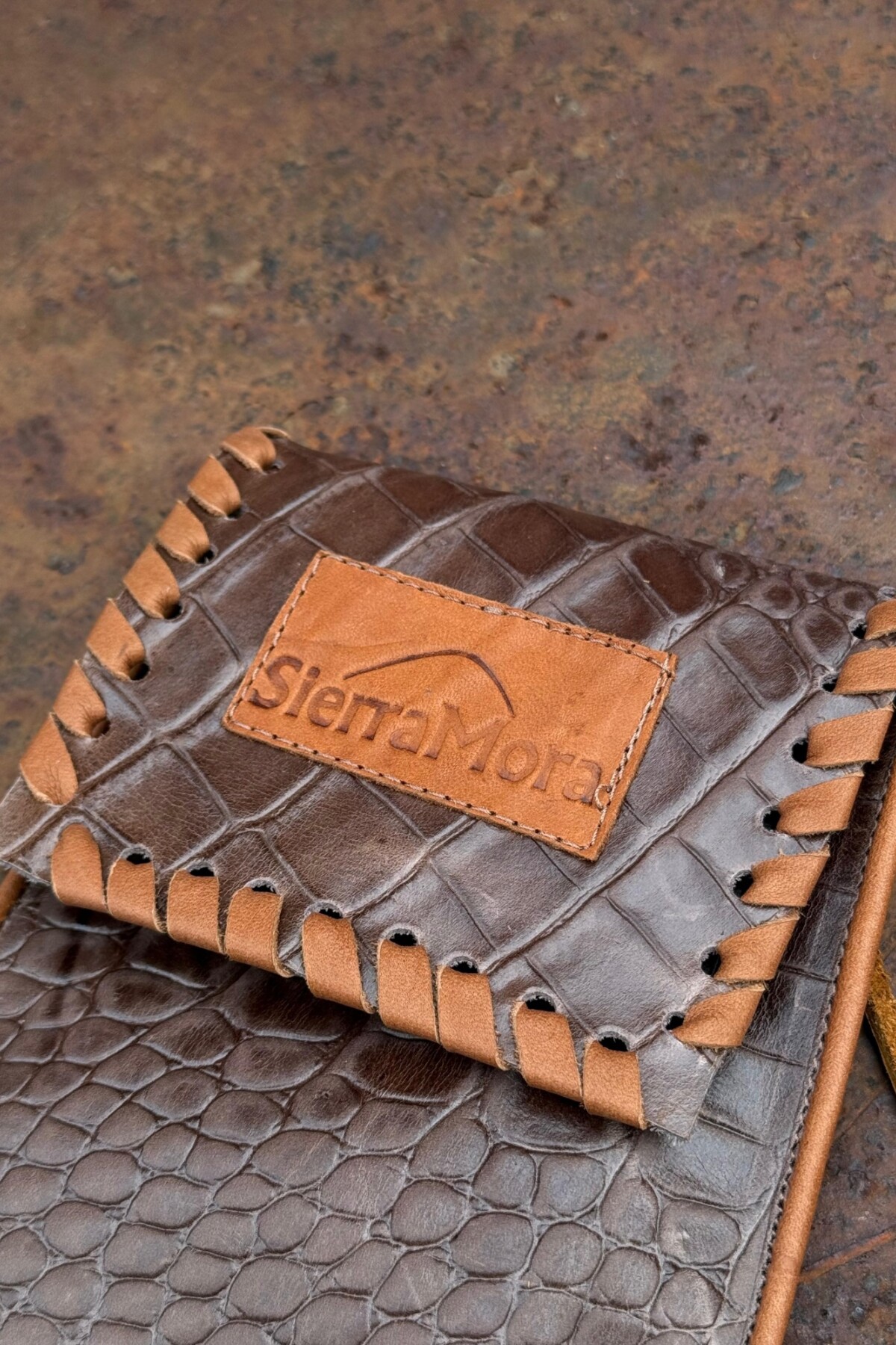 Cel Bag Crocco Chocolate