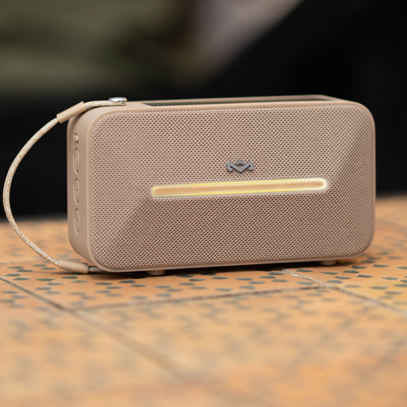 Parlante Rise Up Solar (Bluetooth) Parlante Rise Up Solar (Bluetooth)