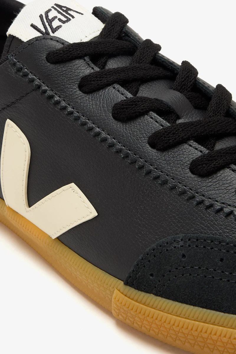 ZAPATILLA VOLLEY Negro