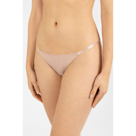 Colaless verve Nude