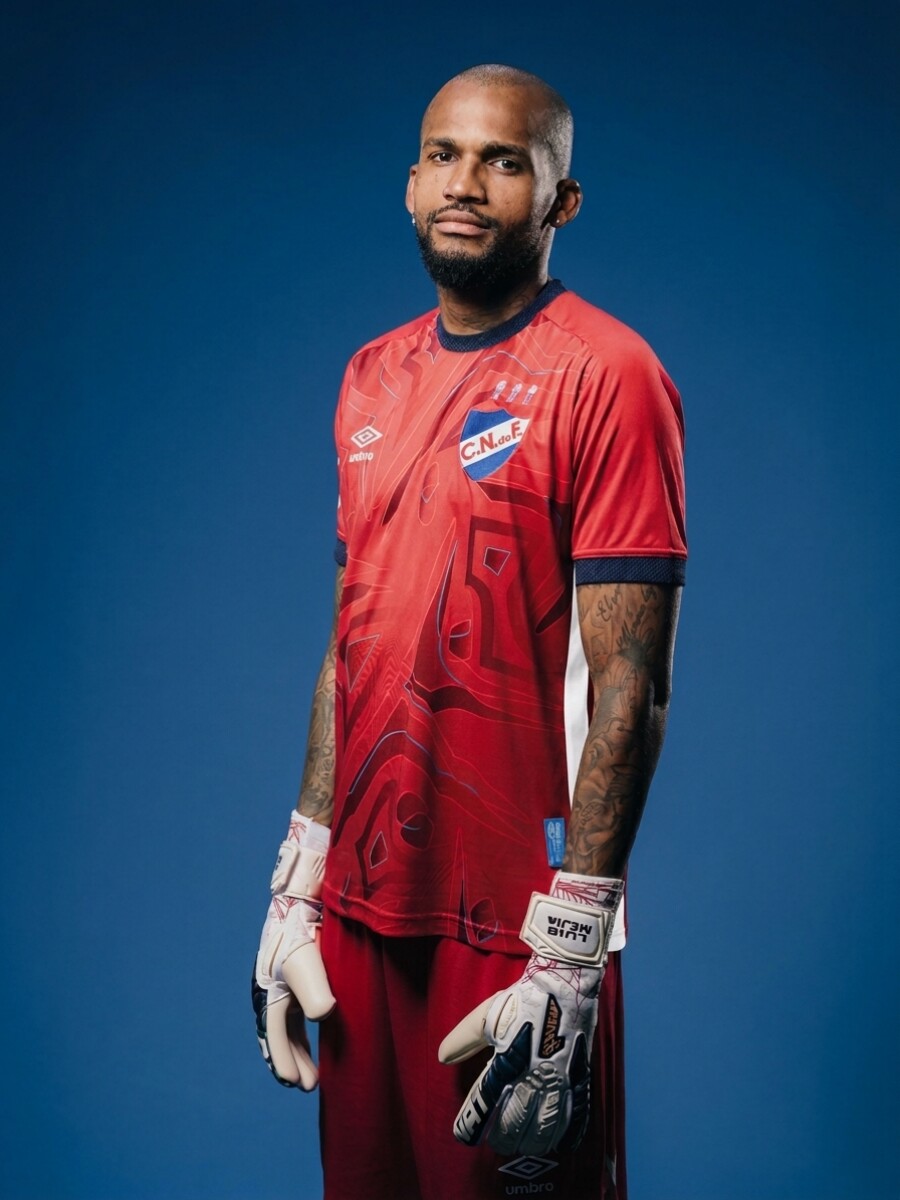 CAMISETA GOLERO OFICIAL 2025 Nacional Oficial Hombre - 491 