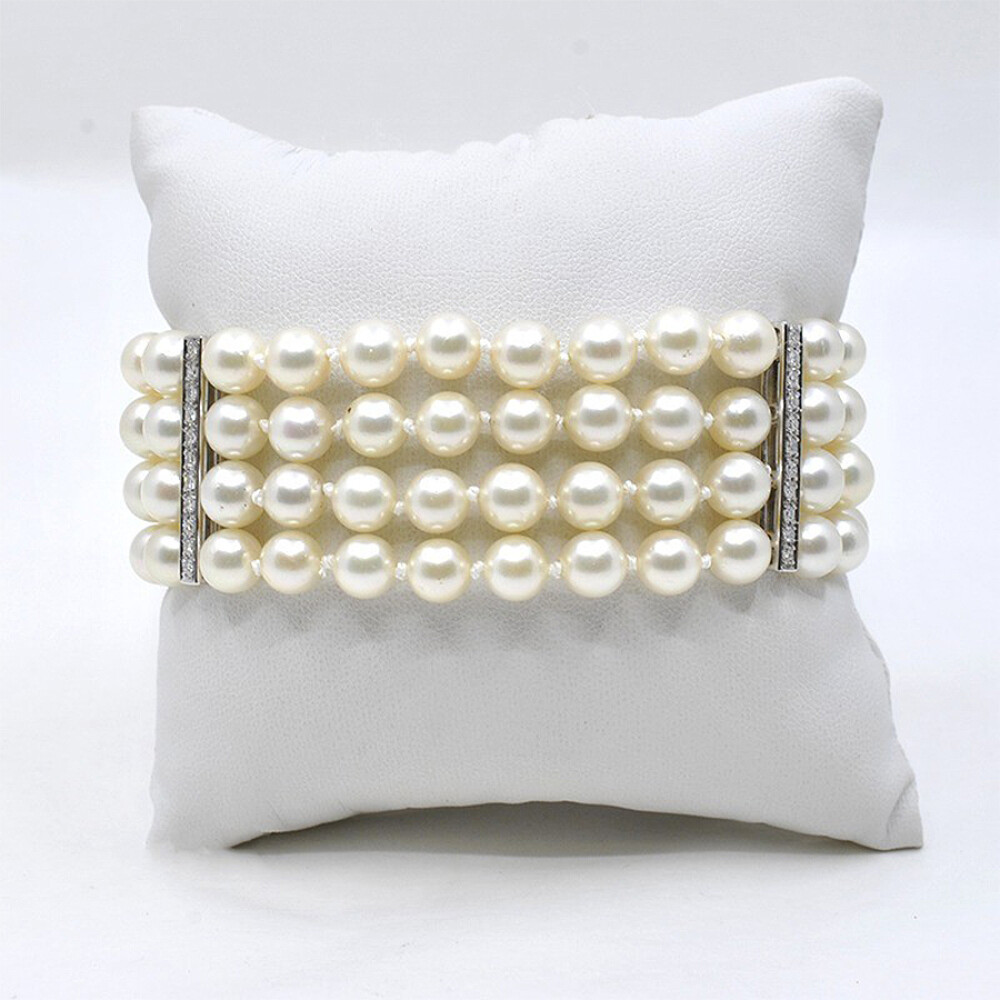 Hermosa Pulsera Perlas Cultivo 4 Vueltas Con Trabas Y Broche En Oro Blanco Y Brillantes Hermosa Pulsera Perlas Cultivo 4 Vueltas Con Trabas Y Broche En Oro Blanco Y Brillantes