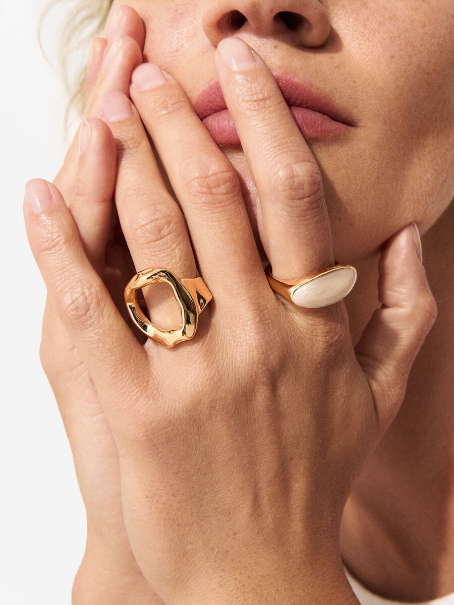 Anillo Perforado Irregular dorado