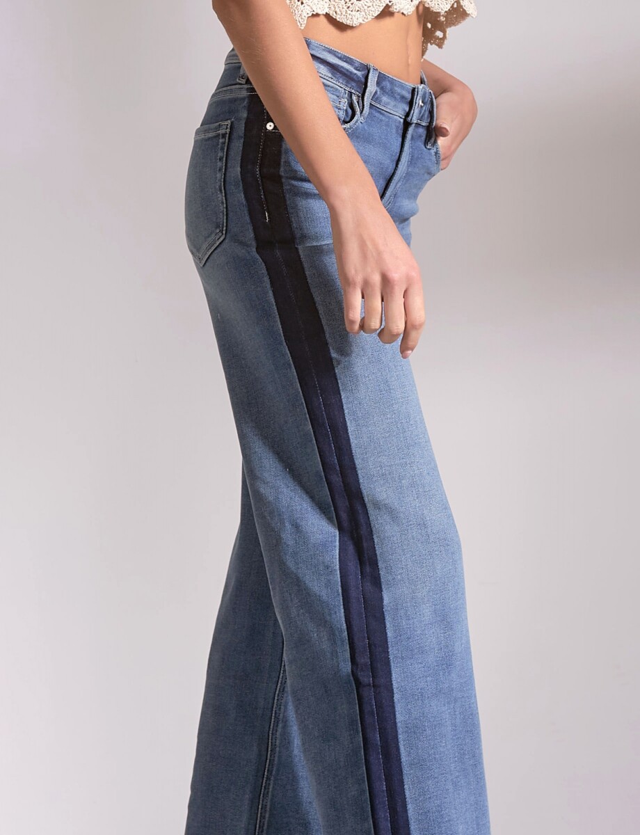 Jean Wid Leg Con Franja Lateral - Jean 