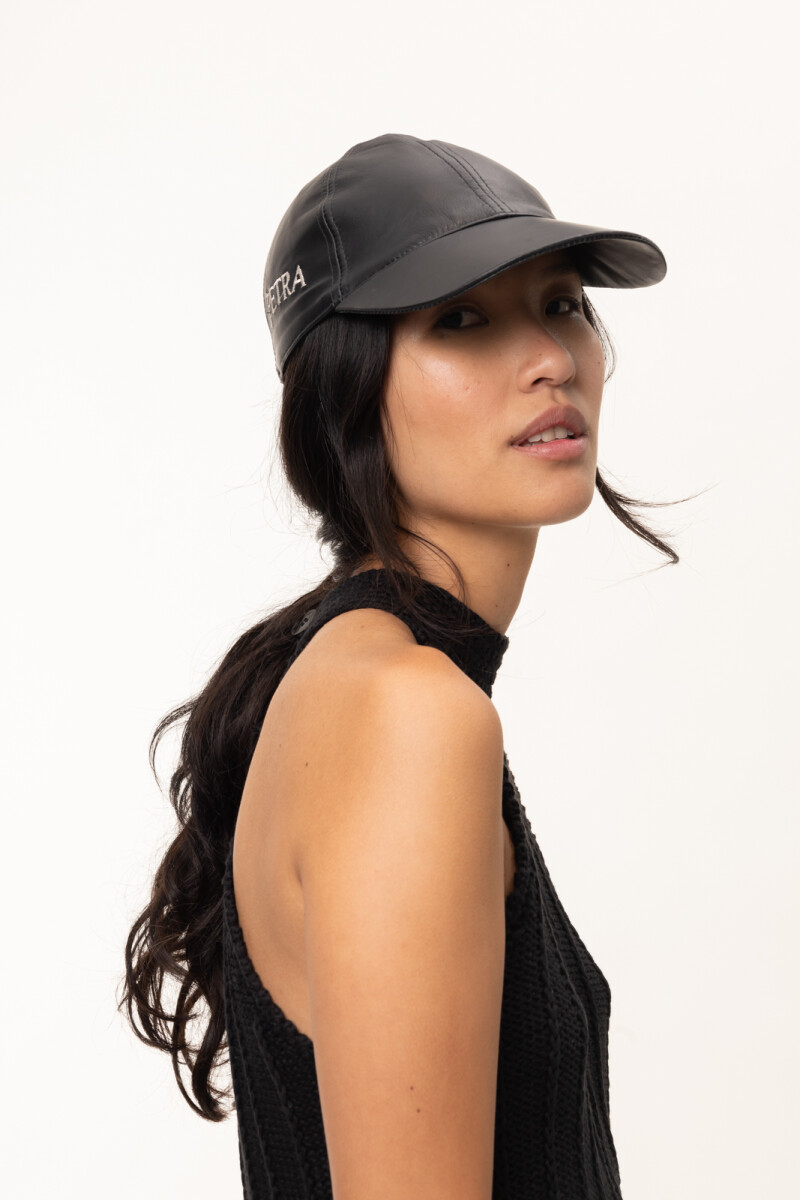 Petra Leather Cap - Negro 
