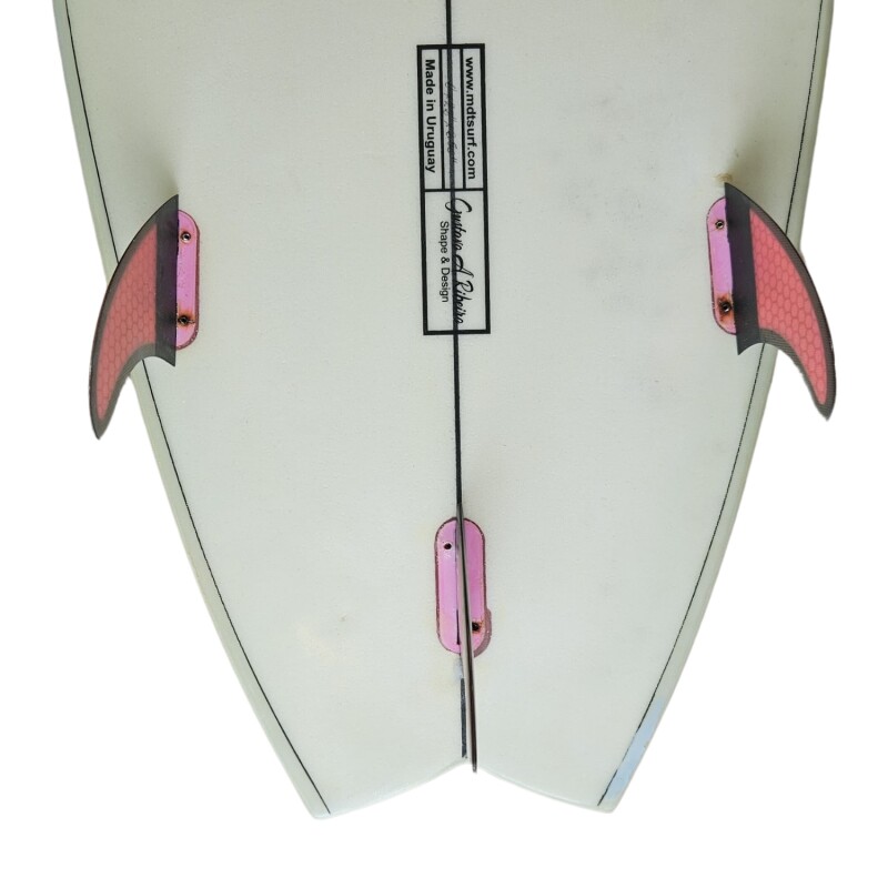 Shortboard - MDT - Modelo Gota - 6'0 x 22'' x 2.50'' + Quillas MDT + Pad Shortboard - MDT - Modelo Gota - 6'0 x 22'' x 2.50'' + Quillas MDT + Pad