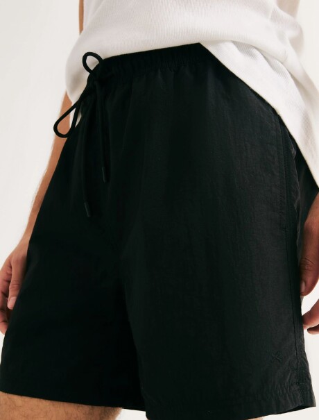 SHORT DE BAÑO CON TEXTURA NEGRO