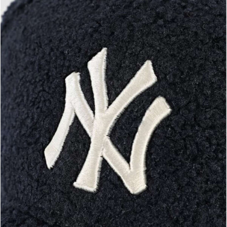 Gorro Lana New Era Borg 9Forty Neyyan Azul