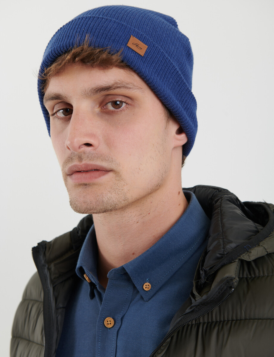 700515 GORRO TEJIDO HARRY Azul Piedra
