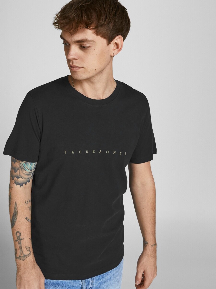 Camiseta Font - Black 